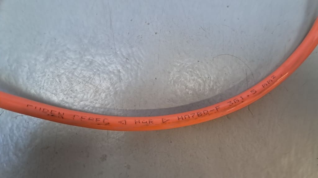 elektrische Anschlussbox mit Sicherung