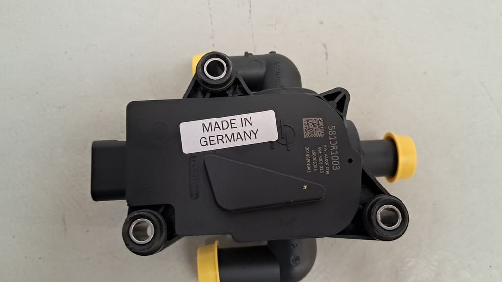 Original Magnetventil für den Kühlmittelkreislauf für Porsche Taycan