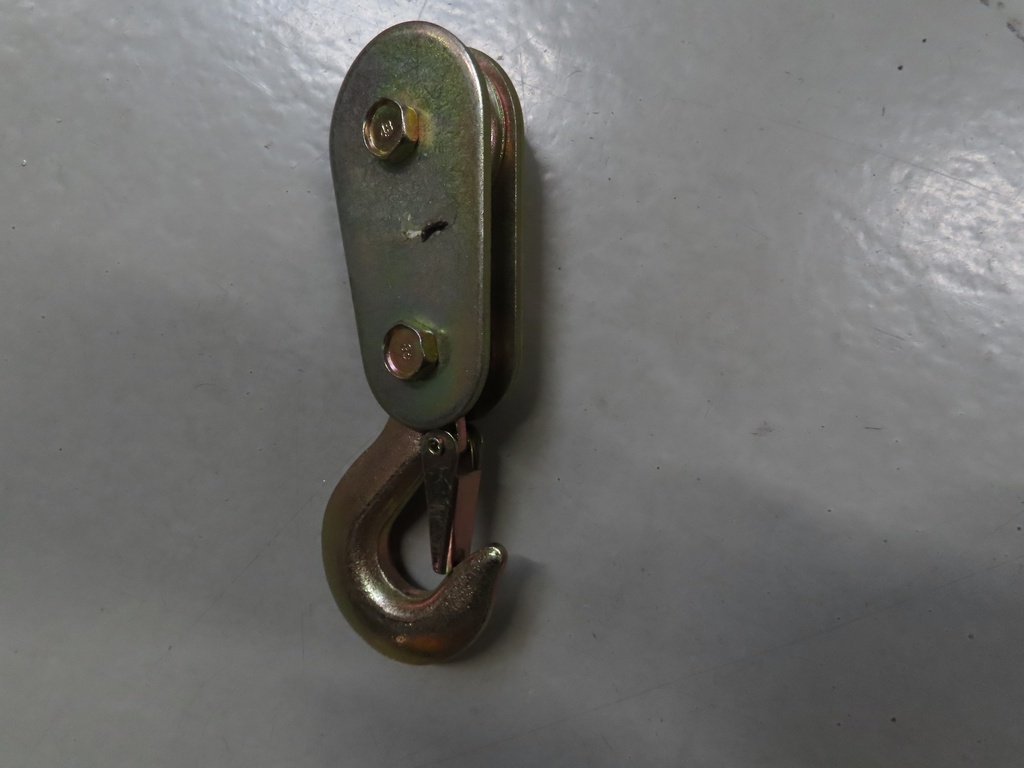 Umlenkrolle mit Haken