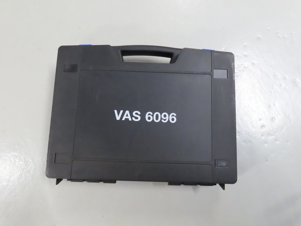 Koffer Leer (VAS 6096) – Occasion