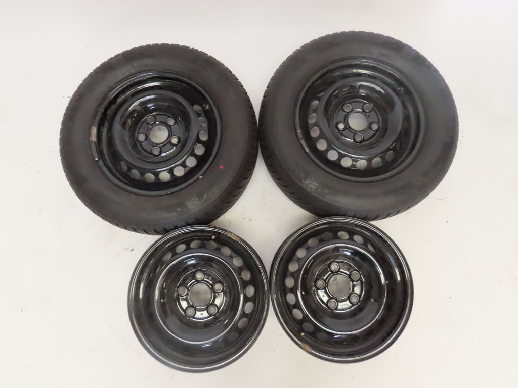 Radsatz Nexen N'blue 4Season 215/65 R16 für VW T5-Occasion