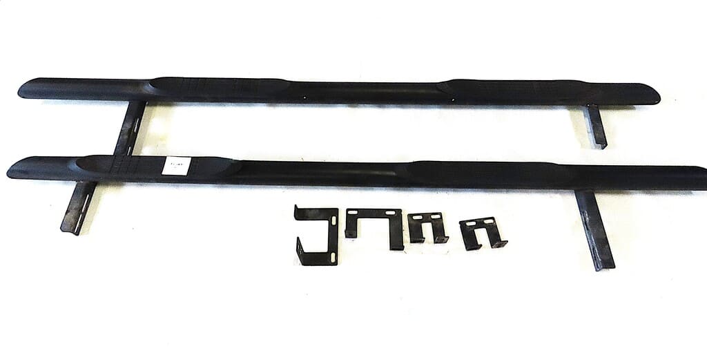 2 Trittbrettschwellenrohre schwarz mit Befestigung für VW T6-Occasion