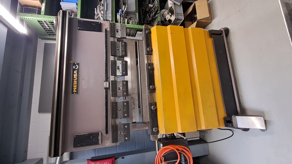 CNC-Abkantpresse MEBUSA 30-12-A inkl. Matrizen und Bedienungsanleitung-Occasion